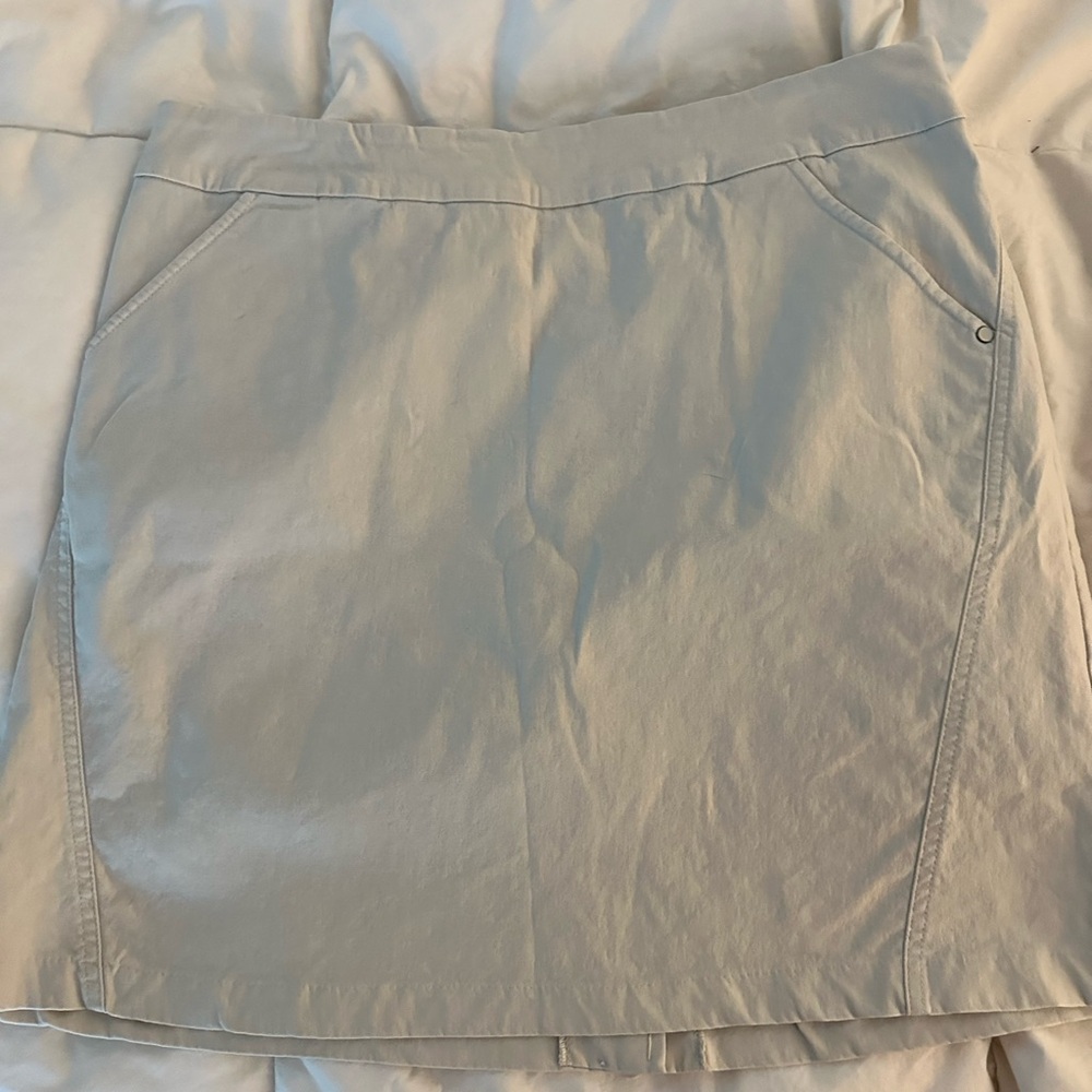 Light Gray Women's Mini Skirt with Side Stitch Detailing